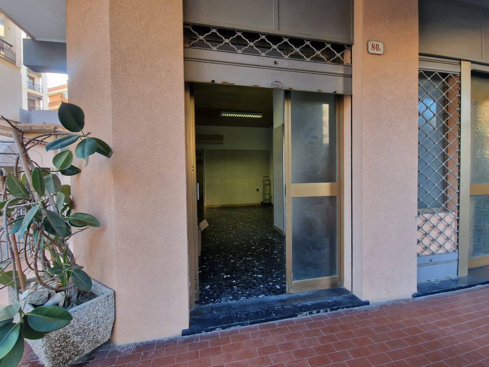 Erhvervsejendom i Ventimiglia, Imperia - foto 3