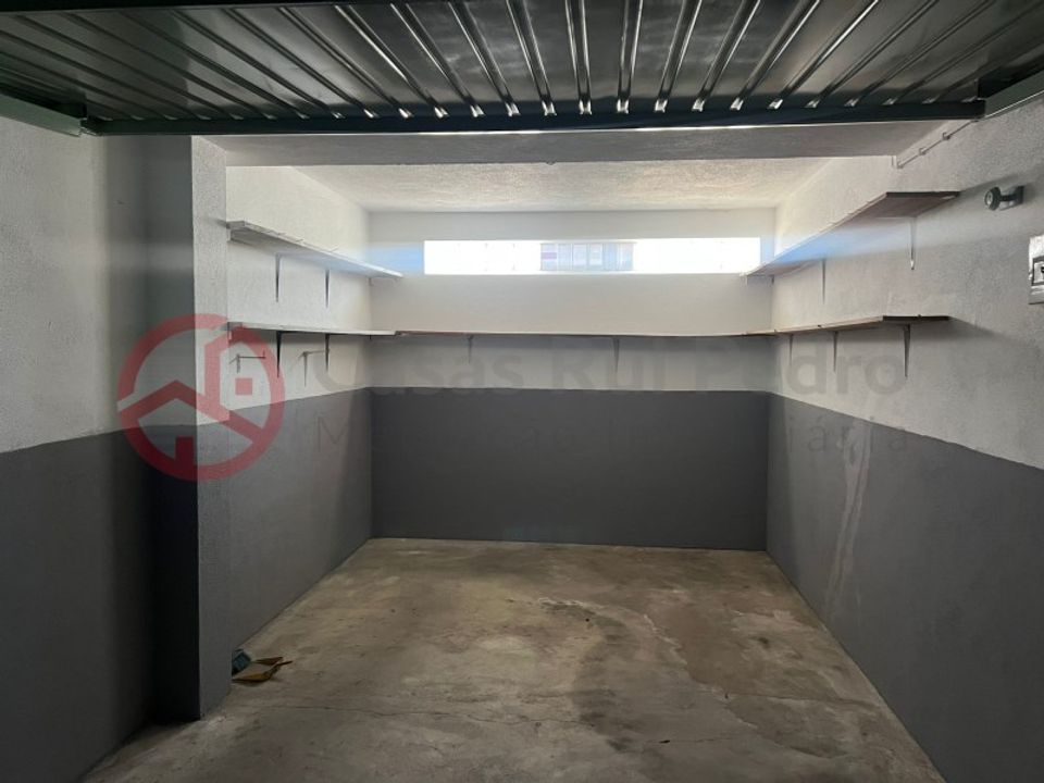Garage i Laranjeiro, Setubal - foto 1
