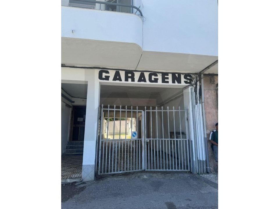 Garage i Amora, Setubal - foto 1
