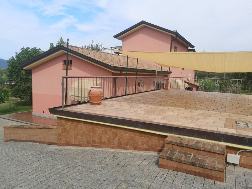 Villa i Castelnuovo Magra, La Spezia - foto 1