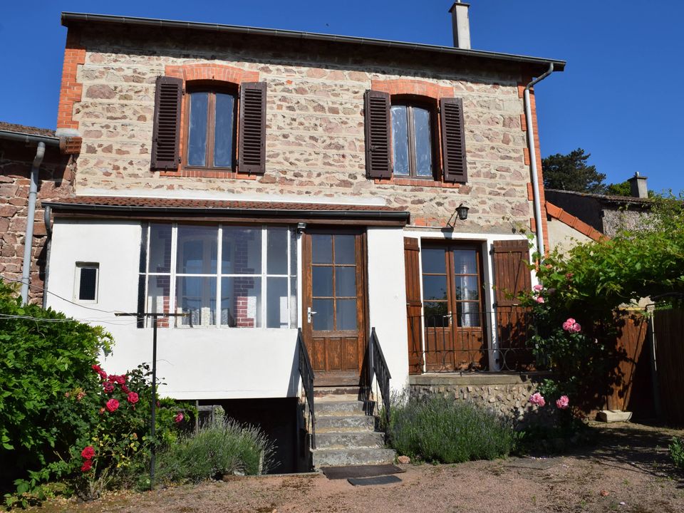 Villa i La Pacaudière, Loire - foto 1