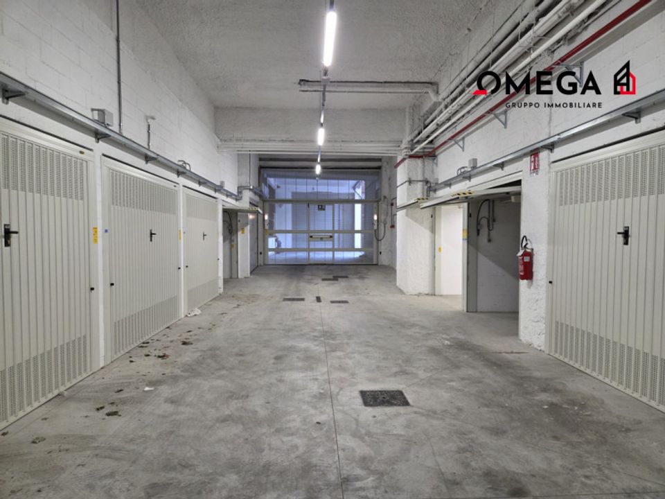 Garage i Trieste, Trieste - foto 3