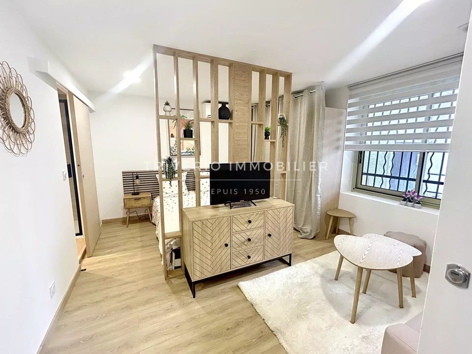 Apartment in Cannes, Alpes-Maritimes - photo 1