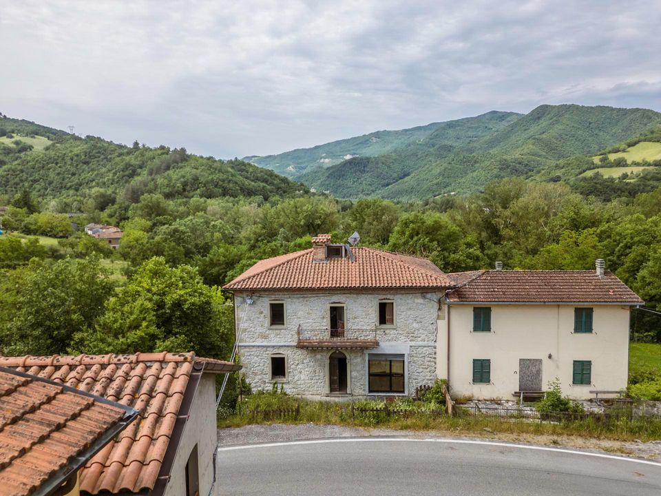 Casa de campo en Badia Tedalda, Arezzo - foto 4
