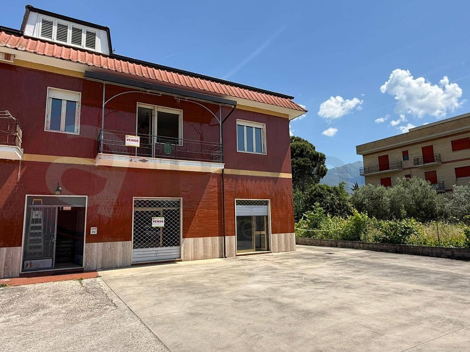 Erhvervsejendom i Roccasecca, Frosinone - foto 3