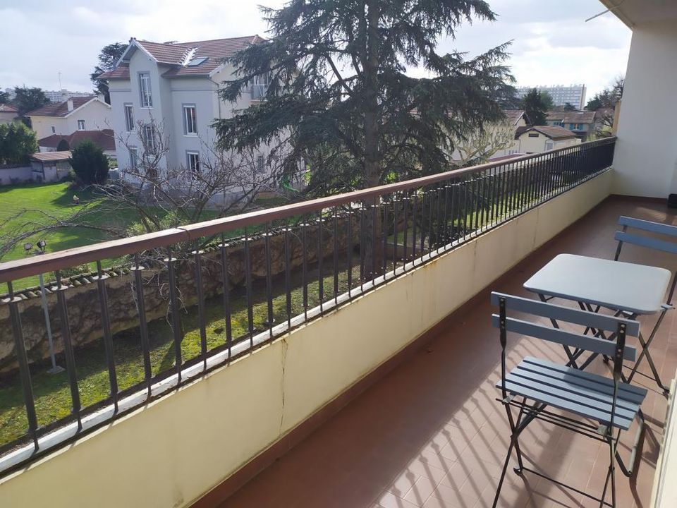 Estudi a Bron, Rhone - foto 4