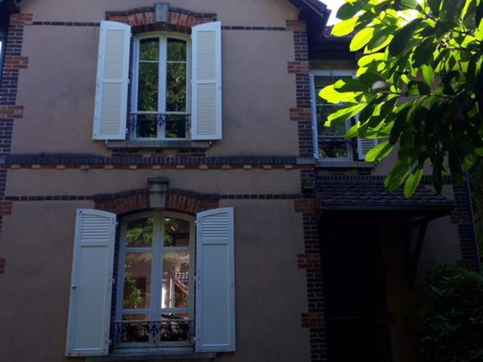 Studio i Saint-Julien-les-Villas, Aube - foto 5