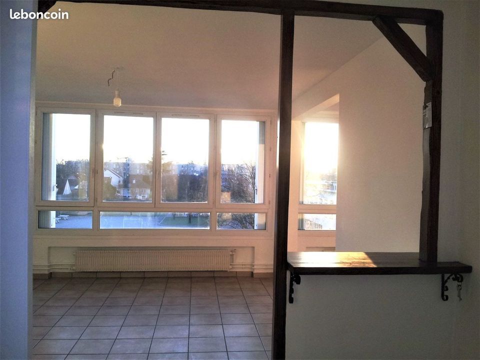 Apartment in Conflans-Sainte-Honorine, Yvelines - photo 2