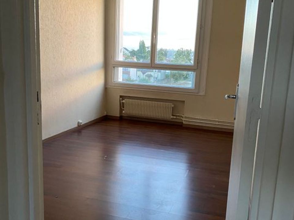 Apartment in Conflans-Sainte-Honorine, Yvelines - photo 5