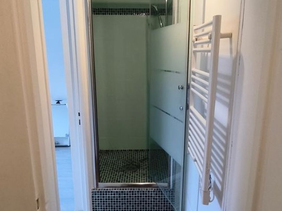 Studio in Marseille, Bouches-du-Rhone - photo 4