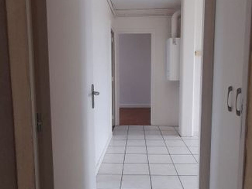 Leilighet i Saint-Amand-Montrond, Cher - bilde 1