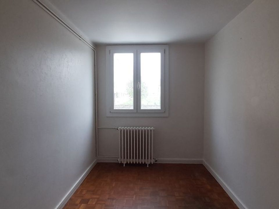 Leilighet i Saint-Amand-Montrond, Cher - bilde 5