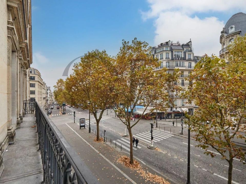 Apartment in Paris, Paris - photo 4