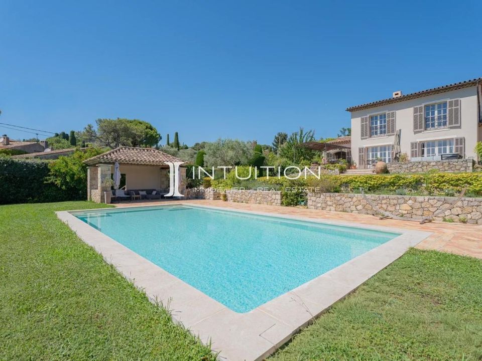 Villa i Mougins, Alpes-Maritimes - foto 1