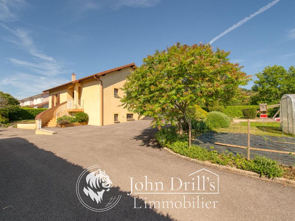 Villa a Neuville-sur-Ain, Ain - foto 1