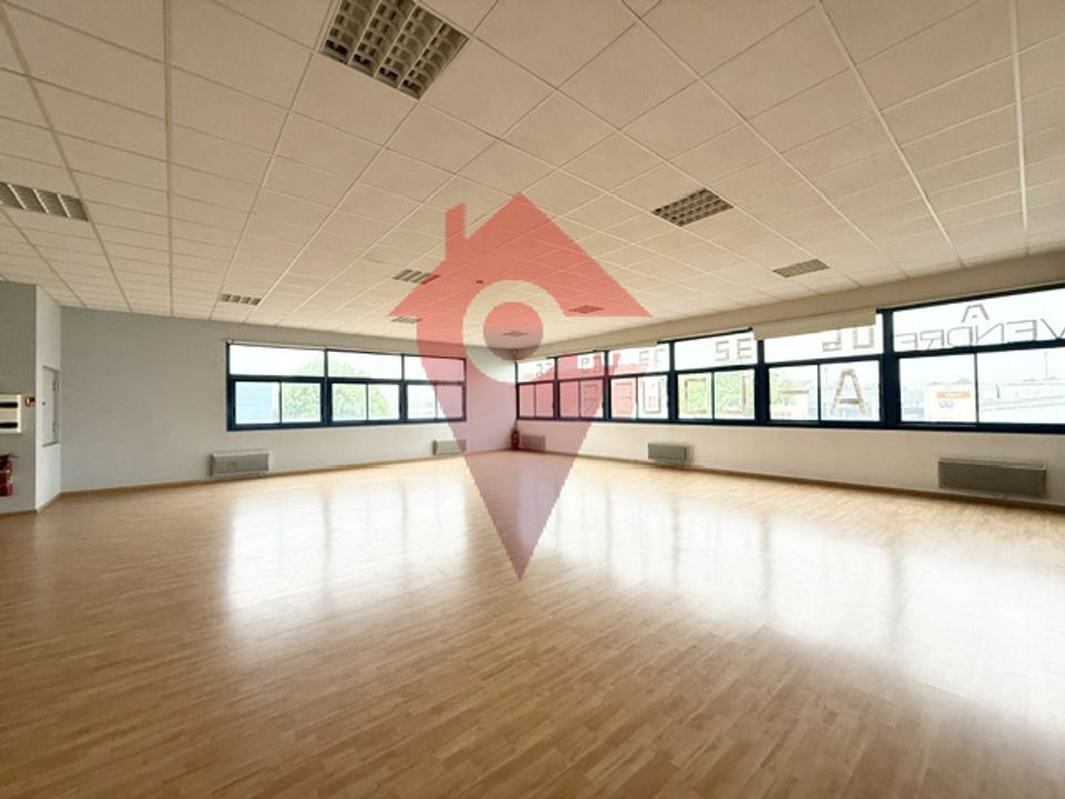 Erhvervsejendom i Orgeval, Yvelines - foto 2