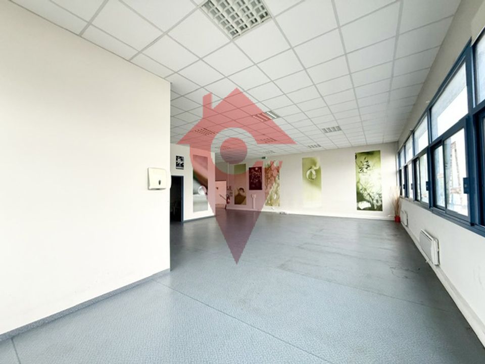 Erhvervsejendom i Orgeval, Yvelines - foto 4
