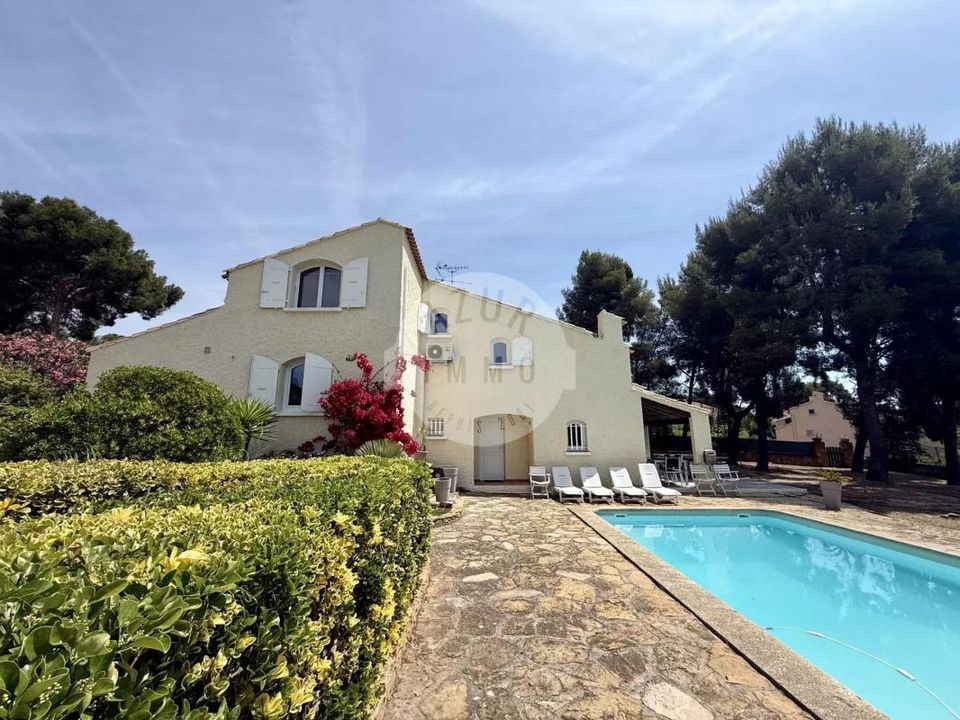 Villa i La Ciotat, Bouches-du-Rhone - foto 1