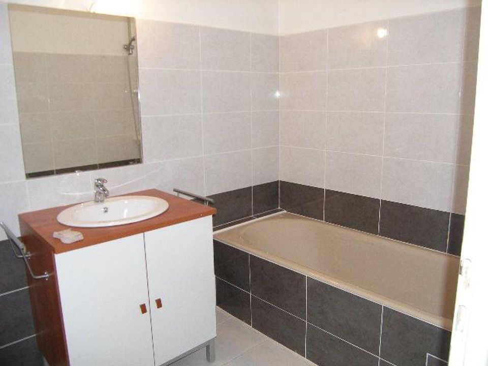 Leilighet i Bourgoin-Jallieu, Isere - bilde 3