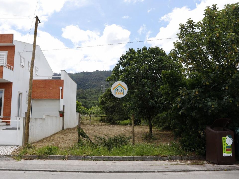 Helårsgrund i Lousa, Coimbra - foto 1
