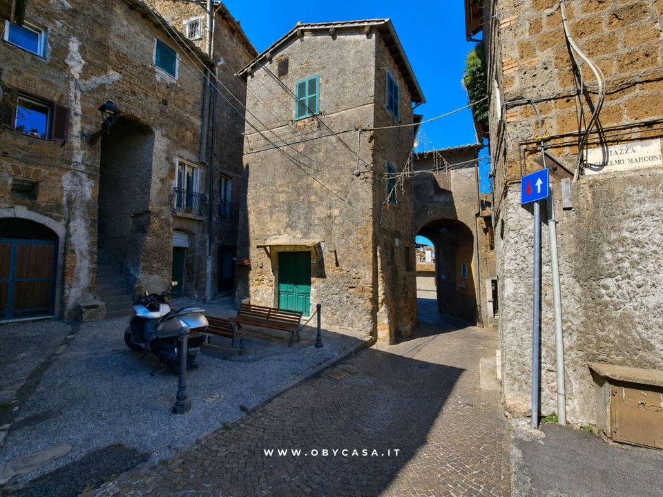 Villa i Bassano Romano, Viterbo - foto 1