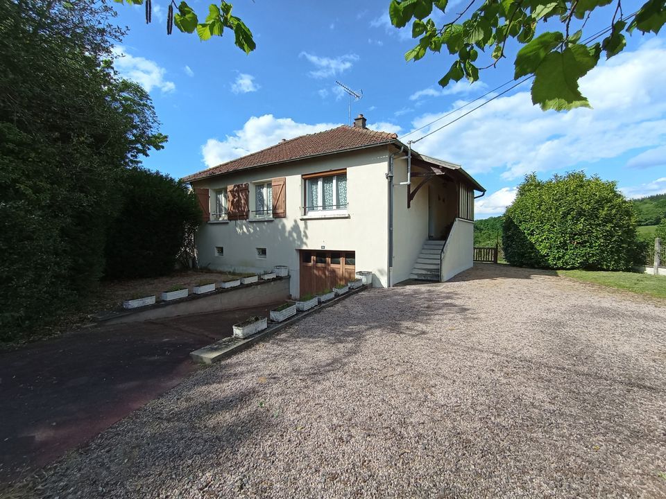 Villa i Le Mayet-de-Montagne, Allier - bilde 1