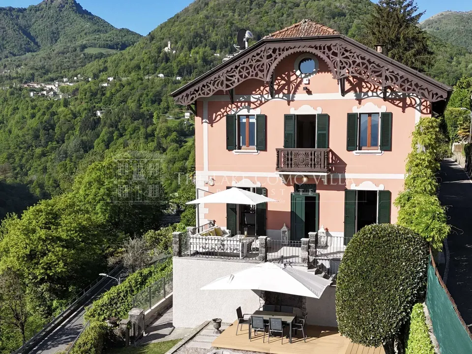 Villa i Dizzasco, Como - bilde 1