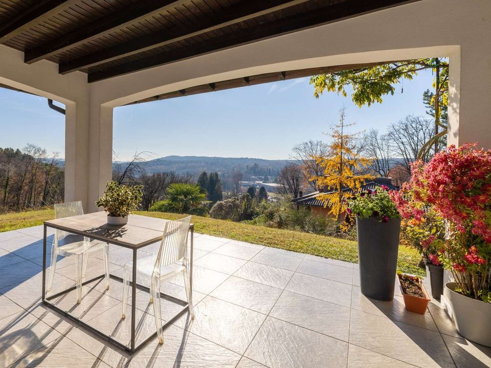 Villa i Taino, Varese - foto 1
