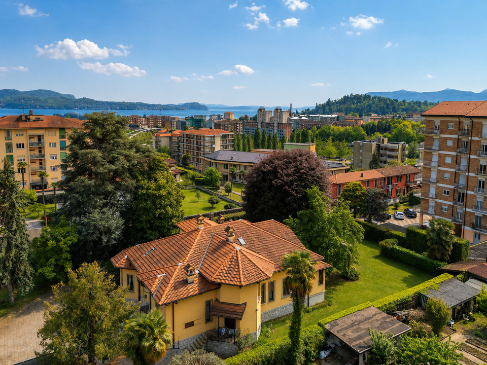 Villa in Intra, Verbano Cusio Ossola - foto 1