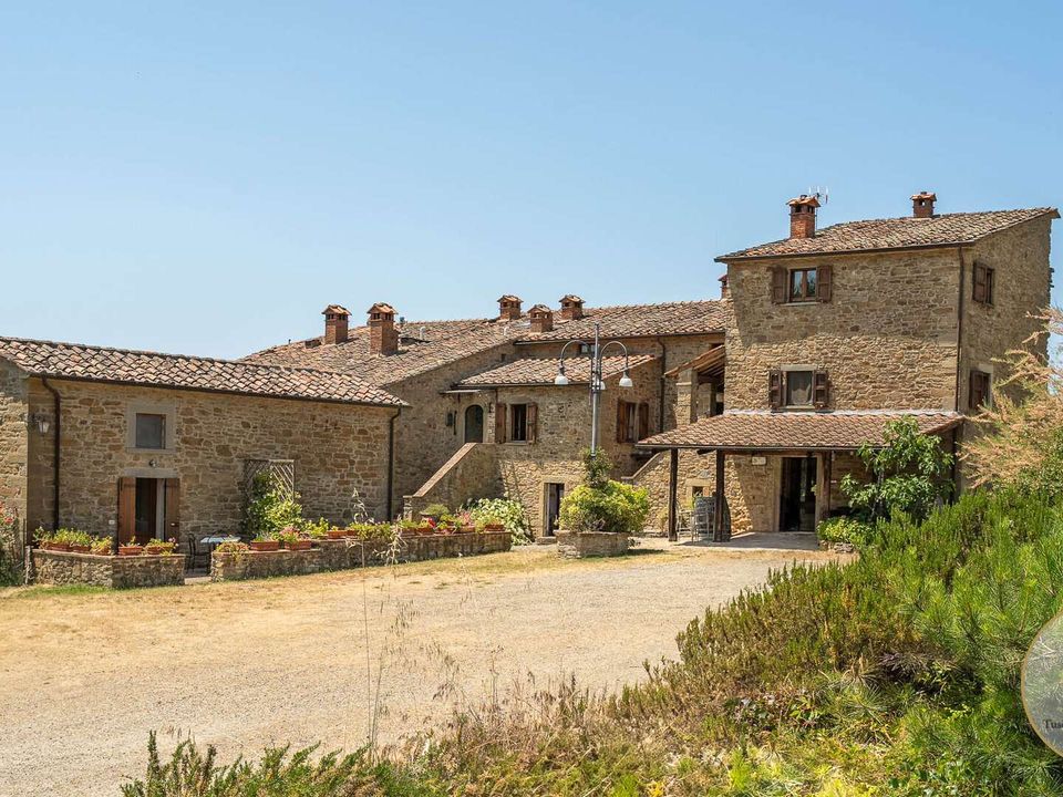 Farm hus i Castelfranco Piandisco, Arezzo - foto 1