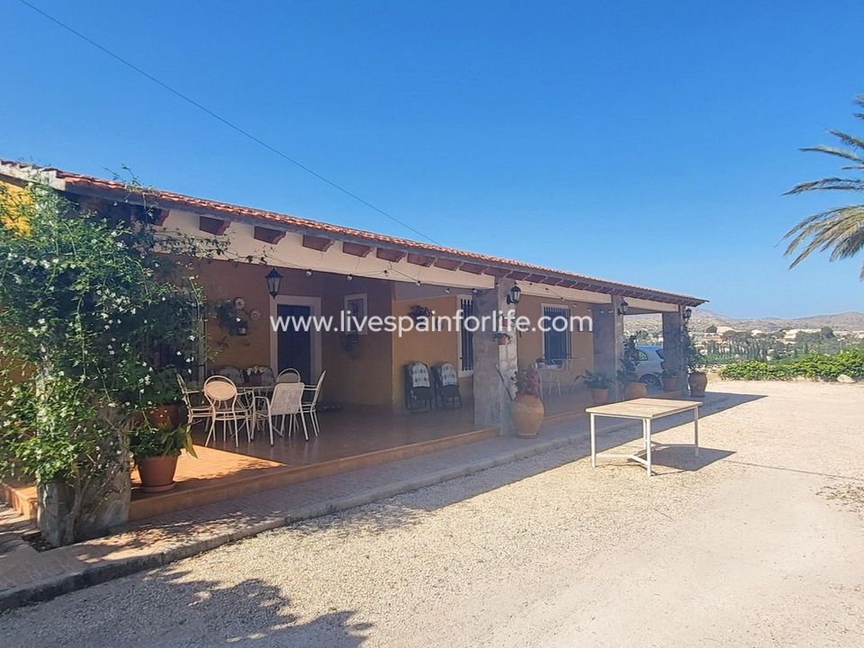 Villa i Novelda, Alicante - foto 1