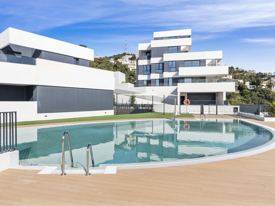Lejlighed i Los Monteros, Malaga - foto 2