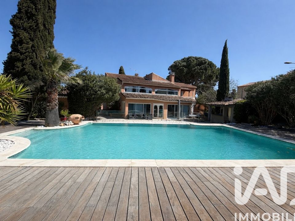 Villa i Saint-Saturnin-lès-Avignon, Vaucluse - foto 1