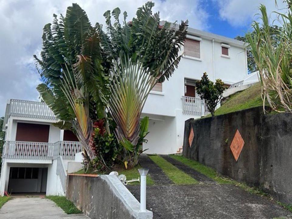 Villa en Riviere-Pilote, Martinique - foto 1