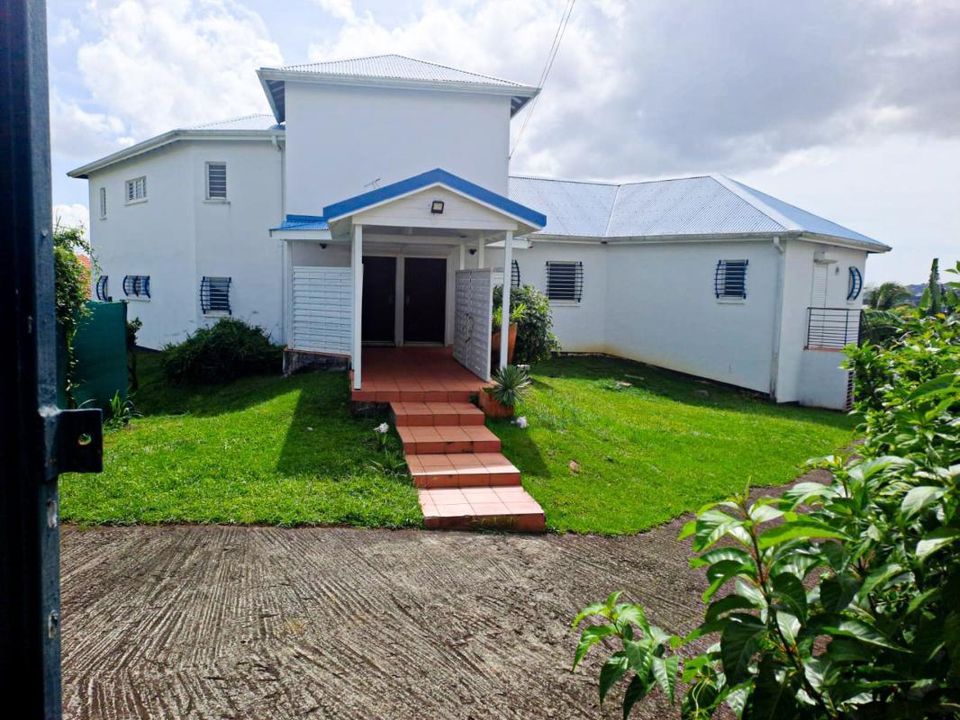 Villa in Le Lamentin, Martinique - foto 1
