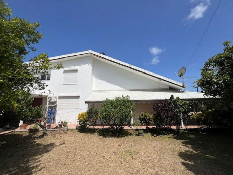 Villa in Le Lamentin, Martinique - foto 1