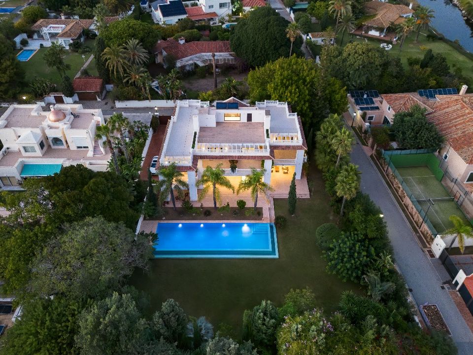 Villa i Estepona, Malaga - foto 1