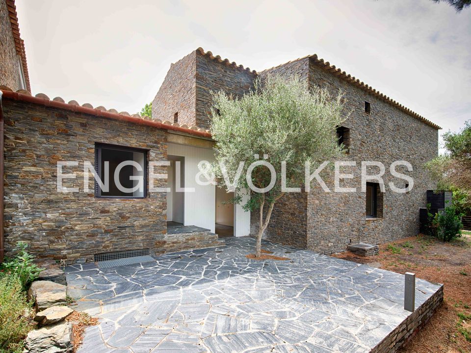 Villa in Cadaques, Gerona - foto 1