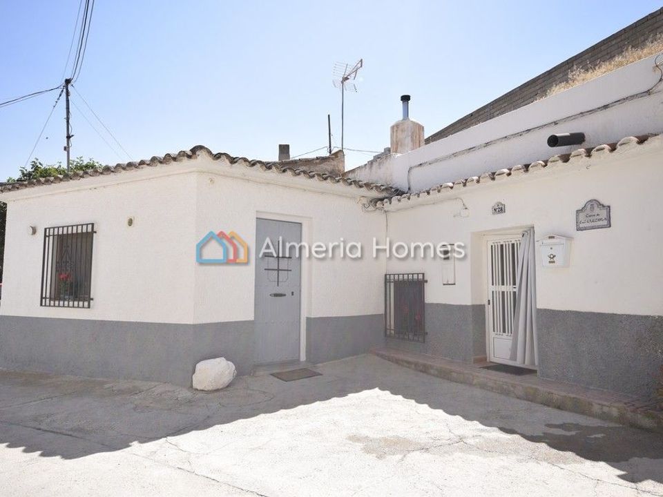 Cave house i Baza, Granada - foto 1