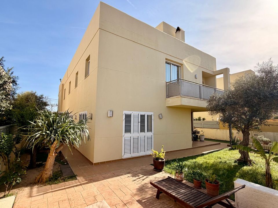 Byhus i Santa Eulalia Del Rio, Ibiza - foto 3