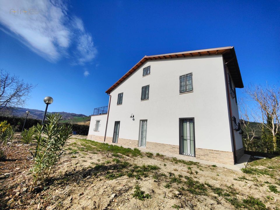 Landejendom i Castignano, Ascoli Piceno - foto 5