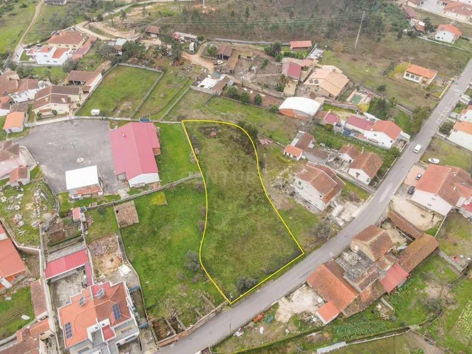 Helårsgrund i Miranda do Corvo, Coimbra - foto 1