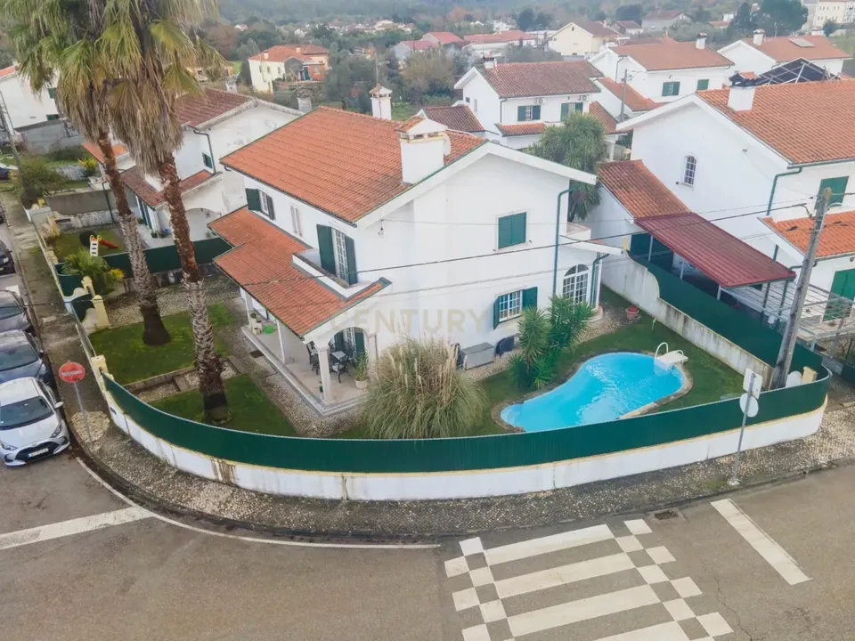 Villa en Lousa, Coimbra - foto 1