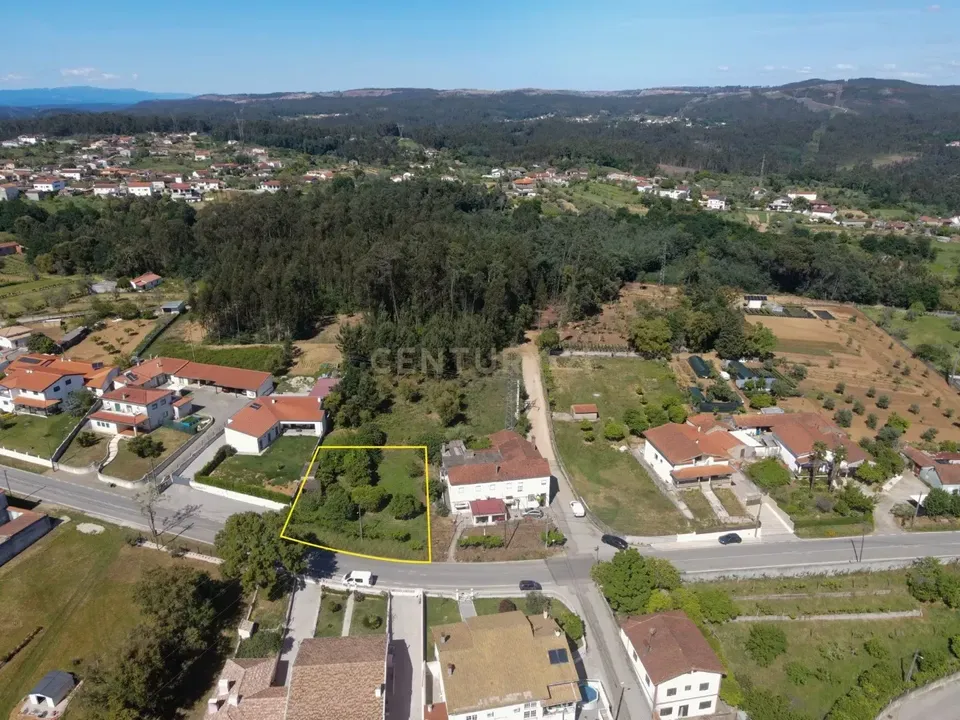 Helårsgrund i Vila Nova de Poiares, Coimbra - foto 1
