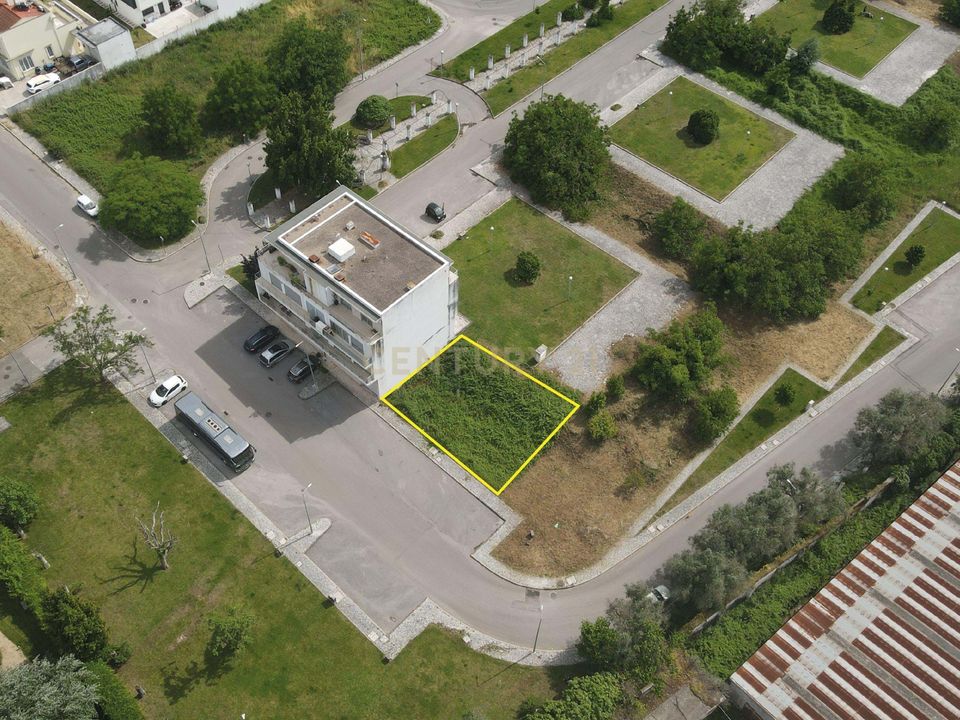 Helårsgrund i Lousa, Coimbra - foto 2