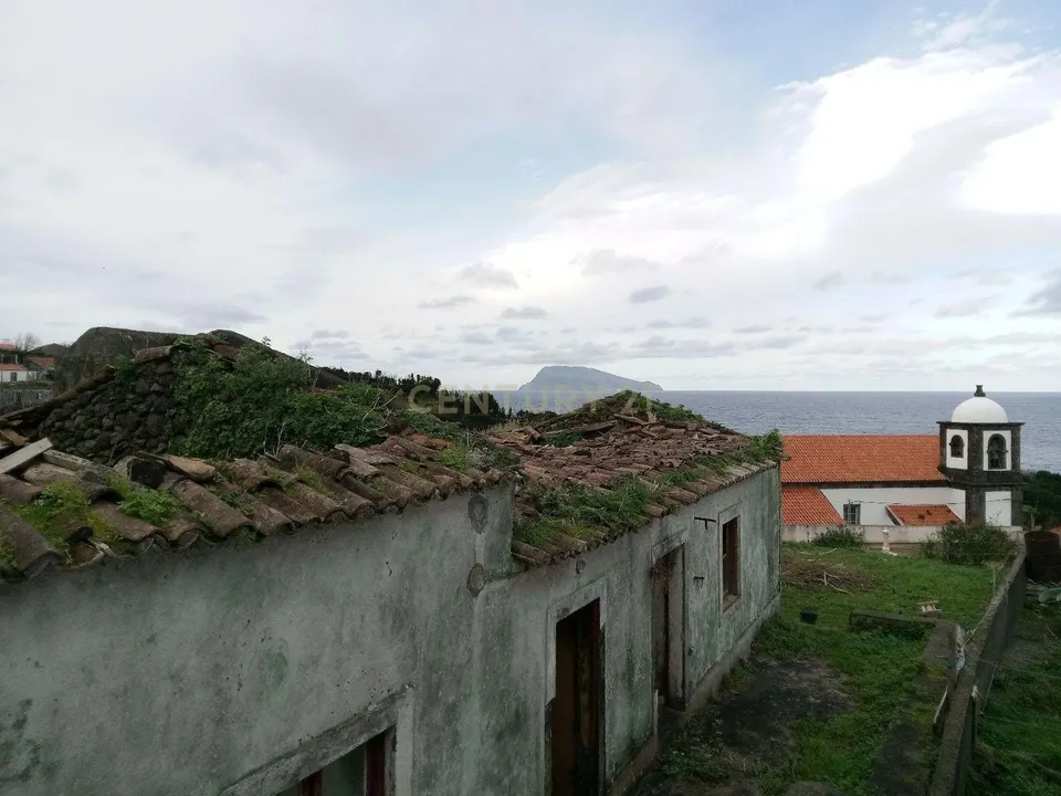 Terra a Santa Cruz das Flores, Flores - foto 3