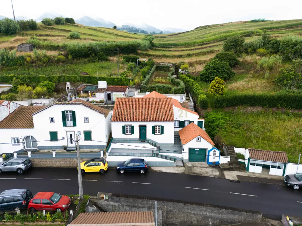 Villa i Nordeste, Sao Miguel - bilde 1