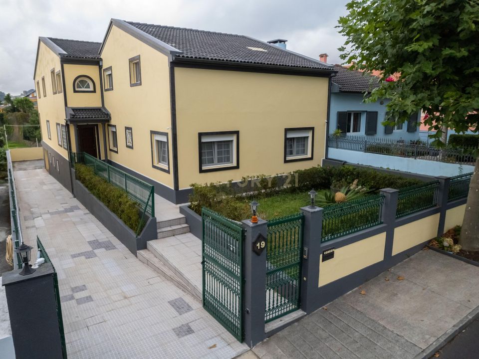Villa i Ponta Delgada, Sao Miguel - foto 1