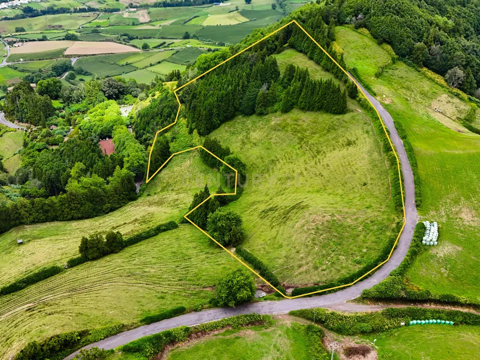 Helårsgrund i Povoacao, Sao Miguel - foto 1