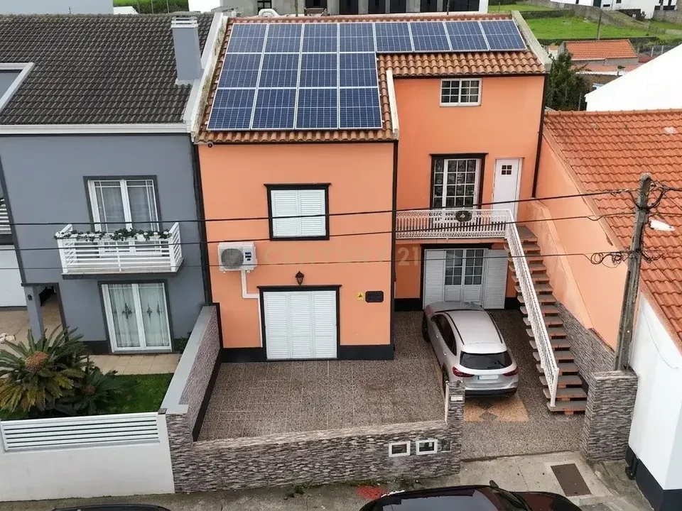 Villa i Ribeira Grande, Sao Miguel - foto 1